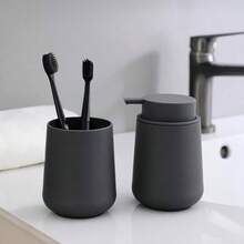 - Dispensador de jabn lquido de manos de plstico beige mate, 11 onzas, estilo minimalista moderno para encimera de bao y cocina recargable - Gris líquido - Ver 4