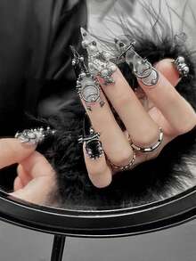 30 Pcs/Box Silver And Black European And American Style Pierced Nail Art Decorations With Metal Studs Punk-Style DIY Nail Rings Minimalist 3D Multifunctional Nail Jewelry Y2K Metallic Nail Accessories Nail Salon Artistic Decoration Nail Flash Metal Diamond Nail Gems Nail Supplies Nail Charms False Nail Decoration Accessories