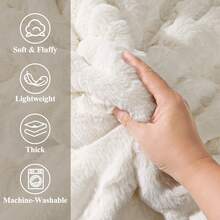 Pauwer Fleece Throw Blanket For Couch - 550GSM Soft & Warm Fluffy Cream White Blanket, Decorative And Giftable Striped Blankets For Couch, Sofa, Bed, 50"X60" - Màu trắng kem - Xem 3