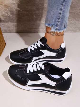 Zapatos deportivos casuales de mujer con nuevo patrón geométrico en blanco y negro, bloque de color y parches, con cordones, adecuados para exteriores, vacaciones, campus, primavera/verano/otoño/invierno