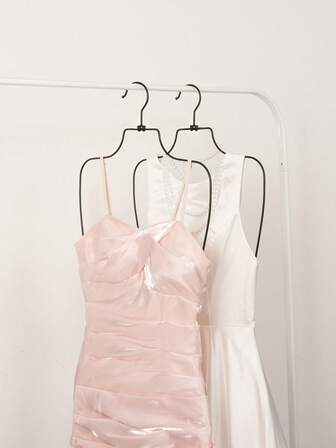 2pcs/4pcs Random Old And New Style Black Metal Swimsuit Hanger, Suitable For Apparel Store Or Closet Organization Of One-Piece Garment Or Swimsuit