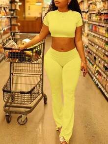 Women 2pcs Set Short Sleeve Round Neck Crop Top And Elasticated Waist Pants, Casual - Yellow - View 1
