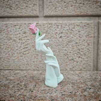 1pc Handcrafted Pink Rose Sculpture, Decorative Desk Accessory, Bedroom Decor, Suitable For European & American Home Decor Enthusiasts, Niche High-End Piece