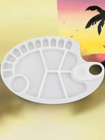 1个加厚PP材质白色辣椒鱼头造型调色盘，优质材料，厚实耐用，17个深色槽，满足大多数绘画色彩需求