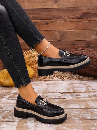 1 Pair Women's Solid Color Business Fabric Metal Chain Platform Wedge Shoes, Suitable For Outdoor Wear All Seasons