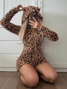 SANRIO Leopard Print Women's Casual Hooded Plush Jumpsuit, Comfortable & Minimalist, Suitable For Autumn/Winter Home Wear - Brown - View 5