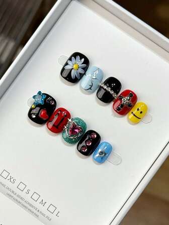 เล็บปลอมทรงรีทำมือ, เล็บทาสีด้วยมือฤดูใบไม้ร่วงและฤดูหนาว, กราฟิตีทาสีด้วยมือ, เล็บปลอมแบบทาสีด้วยมือ, เล็บปลอมแบบครอบคลุมเต็มเล็บ, สไตล์ Y2K Baddie, เล็บ Y2K, เล็บกดทำเองที่บ้าน