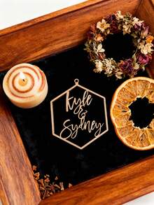 1/5/10pcs Customized Wooden Hanging Decor, Personalized Text, Perfect For Home Decor, Creating Christmas Atmosphere, Gifting To Friends & Family, Snowflake & Paw Print Elements, Ideal For Christmas, Birthday, Valentine's Day