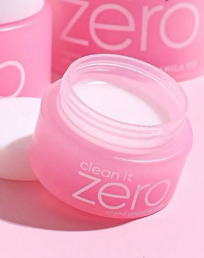 Sáp tẩy trang Banila Co 50ml - Tẩy trang nhẹ nhàng hàng ngày và làm sạch sâu, công thức dưỡng ẩm, phù hợp với mọi loại da.