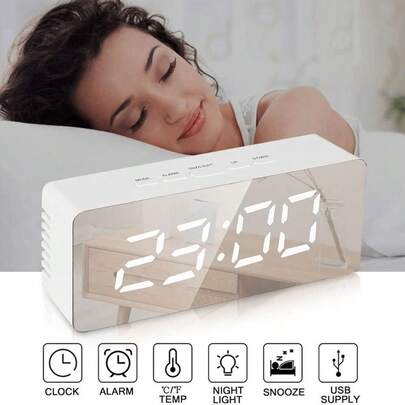 1 Piece Of Automatic Brightness-Adjusting Alarm Clock That Works Both Day And Night. LED Digital Alarm Clock - Dual Alarms, Temperature Display, Automatic Adjustment Of Brightness For Night And Day, 12/24 Hour Display, Delay Function, USB/Battery Power Supply. Suitable For Home Desk Use, Home Decoration, And As A Gift For Friends.