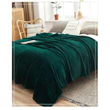 1pc Fleece Striped Blanket, Simple & Casual, Suitable For Air Conditioning, Nap, Sofa, Halloween Plush Throw Blanket - Dark Green - View 5