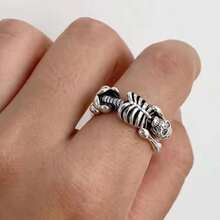 1 pieza Anillo abierto con diseño de calavera y esqueleto estilo retro, anillo a juego con todo para hombres de estilo punk oscuro - estilo calavera - Ver 6