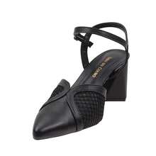 Sandália Feminina Bico Fino Salto Bloco Grosso 7,5 cm Ajuste de Fivelas Aberto Na parte de Trás Confortável