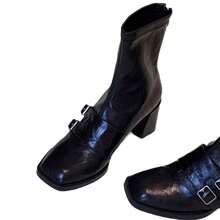 Botas e botinhas femininas de cano curto - Camurça preta - Ver 3