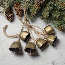 6pcs/ Cow And Sheep Bells, Pet Bells, Christmas Decoration Jingle Bells On Twine, Twine Cow Bells With Clear And Loud Sounds. They Can Be Hung On Christmas Trees, Doors And As Pet Bells When They Go Out.