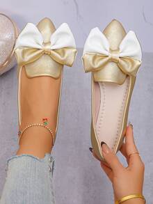Gold-gold and White Bow
