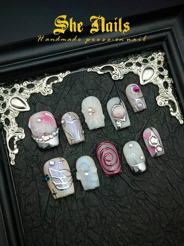 Cute Baroque Nail Art Look With DIY 10pcs Shinning Metallic Y2K Western Gold Nails Black Nails Blue Nails Silver Nails G.D Nails French Tip Short Nails Acrylic Handmade Press On Nail With 3D Diamonds Chains Flowers Eyes Flames Suitable For Women And Men, Girls And Boys Who Like Short Nails Suitable For Chiristmas Or Daily Use Wear With Free Gel Sticker Nail Files.