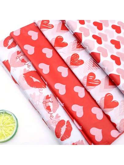 10张红色爱心图案薄纸 - 情人节礼物包装及手工纸，印有心形和吻痕图案，尺寸为500毫米 x 660毫米，非常适合DIY项目、剪贴簿、花束等，也可用作花束包装纸。