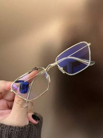 1副女士复古几何高品质金属全框装饰眼镜，防止视觉疲劳，适用于电脑、电视、游戏和智能手机使用，透明镜片时尚眼镜