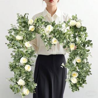 70.86英寸现代桉树花环，饰以人造玫瑰和牡丹——70英寸塑料花卉装饰，适用于豪华住宅、办公室、酒店、花园、露台、节日装饰——明亮的室内/室外装饰，适合所有季节，可用于室内/室外装饰、婚礼派对、感恩节装饰、新年装饰、房间装饰，春、夏、秋、冬皆宜，也是馈赠朋友的理想礼物。