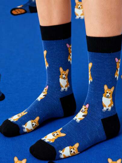 1 Pair Of Cartoon Surfing Dogs Pattern Men's Mid-Calf Socks, Made Of Soft & Breathable Fabric, Suitable For Casual Wear. Cute Socks, Fun Accessories, Playful Design, Comfortable Fit, Unique Style