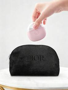 Dior 材质：黑色天鹅绒化妆包，带刺绣logo，轻便便携化妆袋 - 黑色 - 查看 2
