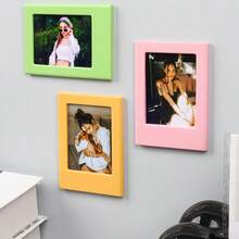 إطار صور مغناطيسي بقياس 3 بوصة، مشبك صور مغناطيسي للثلاجة، ألبوم صور، ألبوم صور صغير، مشبك بطاقة صور مغناطيسي، بقياس الصور الفورية، متوفر بألوان متعددة، خفيف الوزن وسهل التركيب. يجمع بين الديكور والتخزين، ويمكن تركيبه بحرية في أنماط عرض مختلفة على المكتب. خيار مثالي لديكور الثلاجة.