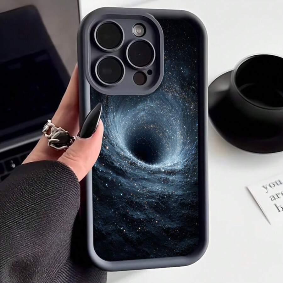 Cubierta de teléfono con diseño de agujero negro azul oscuro para iPhone 14 Pro Max protector de pantalla con estampado espacial y galaxia ideal para uso diario y viajes - Blanco - Ver 1