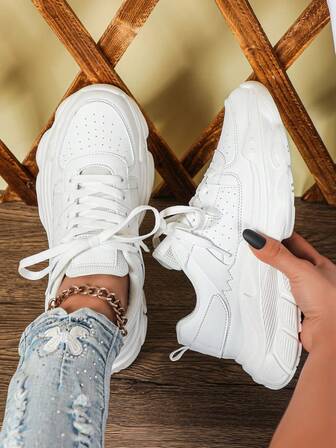 Damen Plateau-Sneaker, reines weißes Leder mit einem einfachen und stilvollen Design, weiche und leichte Sohle, geeignet für alle Jahreszeiten, vielseitige Outdoor-Fitness-Sneaker, Damen-Laufschuhe, mit dicker Sohle und Stoßabsorption, bequeme und strapazierfähige Mode-Outdoor-Schuhe, Weihnachts- und Neujahrsfeiertags-Geschenk, geeignet für Neujahrsfeiern als Paar-Schuhe.