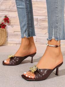 Giày sandal hở mũi thời trang mùa xuân/hè mũi vuông gót mỏng, sandal cao gót hở mũi họa tiết hoa gợi cảm dành cho nữ. - màu nâu - Xem 4