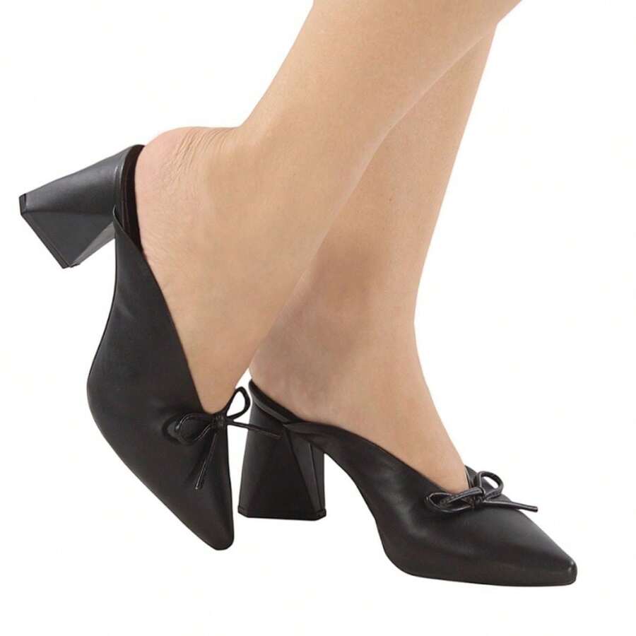 Sandália Feminina Tamanco Bico Fino Mule Salto Bloco Médio 7,5 Detalhes de Laço Verniz Confortável