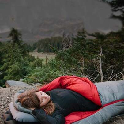 1 件装弹性睡袋内胆 户外露营高弹睡袋旅行酒店床单脏便携式薄款四季高弹超轻木乃伊睡袋内胆 四季可穿戴便携式露营口袋睡袋