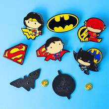 Justice League DC英雄徽章，漫畫卡通正義聯盟英雄胸針，多功能時尚卡哇伊金屬徽章，酷炫的服裝袋裝飾配件[官方授權] - 彩色 - 查看 5