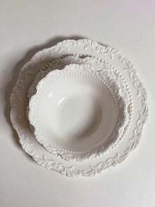 1 set Elegante juego de plato y tazón de cerámica blanca con relieve - Vajilla de estilo vintage ornamentada, perfecta para servir y decoración del hogar, artículos de cocina esenciales de imprescindibles