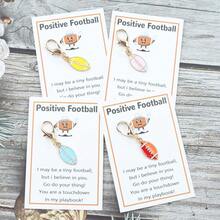 1 Stück/4 Stücke Rugby Ball Schlüsselanhänger Set, inklusive motivierender Rugby Karte, ideal als Geschenk für Sportbegeisterte, beste Freunde, Brüder, Partyfavors mit Liebe & Fürsorge, perfekt für Weihnachten, Geburtstag, Hochzeit, Accessoire für Sportfans, Sportliches Anhänger.