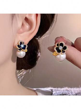 1 Pair Of High-End Minimalist Luxury Diamond Black Rose Three-Dimensional Flower Pearl Earrings For Women, Aesthetic Ear Jewelry For Autumn/Winter, Unisex Valentine's Day Accessories