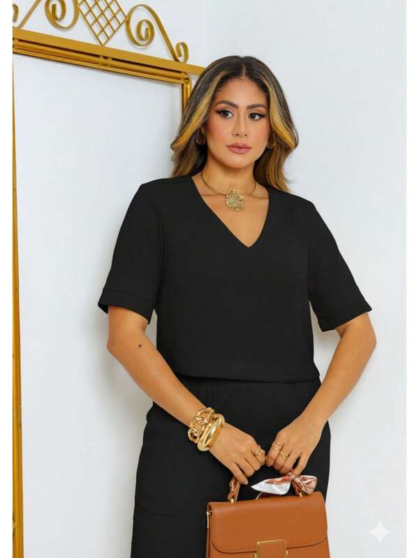 bellas fashion Blusa Feminina em Linho com Decote V – Manga Dobrada, Estilo Elegante e Confortável