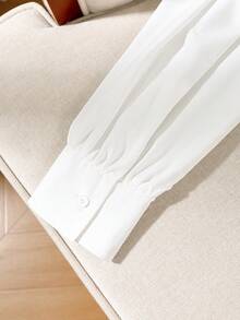 Blusa elegante con pliegues y cintura ceñida, diseño elegante de escote en V para mujeres - Blanco - Ver 5