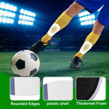 1双蓝白相间7号足球护腿板，舒适贴合，独特尺寸设计，适合足球或其他运动