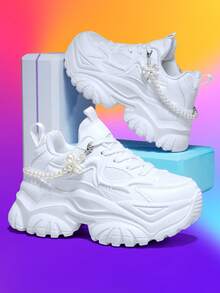 女士7厘米增高休闲运动鞋，配有可拆卸优雅蝴蝶结珍珠链装饰，户外四季EVA厚底系带白色高跟运动鞋，轻便柔软减震防滑夏季透气速干网面凉鞋，圆头休闲系带白色大码鞋，适合大学生、青少年、日常穿着、约会、健身、办公等场合，时尚厚底运动鞋 - 白色 - 查看 9