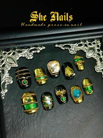 Cute Baroque Nail Art Look With DIY 10pcs Shinning Metallic Y2K Western Gold Nails Black Nails Blue Nails Silver Nails G.D Nails French Tip Short Nails Acrylic Handmade Press On Nail With 3D Diamonds Chains Flowers Eyes Flames Suitable For Women And Men, Girls And Boys Who Like Short Nails Suitable For Chiristmas Or Daily Use Wear With Free Gel Sticker Nail Files.