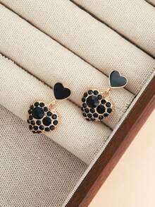 1 Pair Elegant Luxury Rhinestone Heart Stud Earrings For Women - Rhinestone Heart - View 3