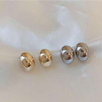 Pendientes de cuentas de aguja de plata, diseño elegante y suave, pendientes para mujeres maduras con un ambiente refinado y de alta gama para uso diario