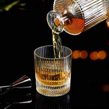 3pcs Elegant Whiskey Decanter Gift Box Exquisite Gift Box Set Wine Decanter Set Include 1 Decanter With 2 Glasses,Suitable For Gift Giving,Men's Gift,Gift For Father Husband And Boyfriend