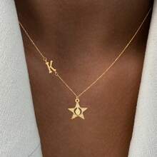 1件新款经典字母星形镂空玛丽妈妈吊坠金色不锈钢链项链，女士款 - 金黃色 - 查看 1