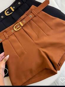 Short Alfaiataria Feminino com Bolso e Cinto Encapado - Amarelo mostarda - Visão 2