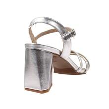 Sandália Feminina Salto Bloco Médio 7,5cm Tiras Cruzadas Ajuste de Fivelas Confortável Lançamento