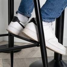 Meubles Cosy Set Of 4 Modern Brown Suede Bar Stools – Industrial Counter Stools With Ergonomic Seats, Metal Legs, And Footrests, Perfect For Christmas Meals. Suitable For Bar Counters 95-100 Cm High.