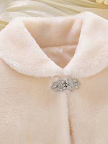 女童无袖仿皮草披肩夹克，适合连衣裙、公主裙、正式场合、派对、表演、游行、生日庆祝、舞台表演、音乐会