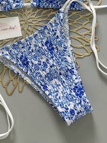 Conjunto de bikini sexy para mujer, con tirantes finos, diseño de ribete con contraste de estampado, confección fruncida, adecuado para vacaciones de primavera y verano en la playa - Azul y blanco - Ver 5